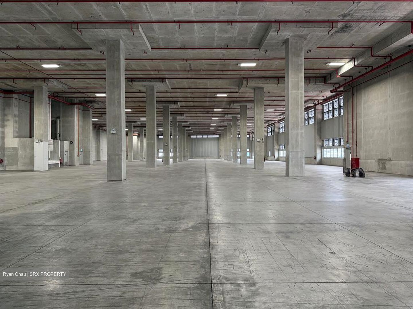 Imm Building (D22), Warehouse #570944311